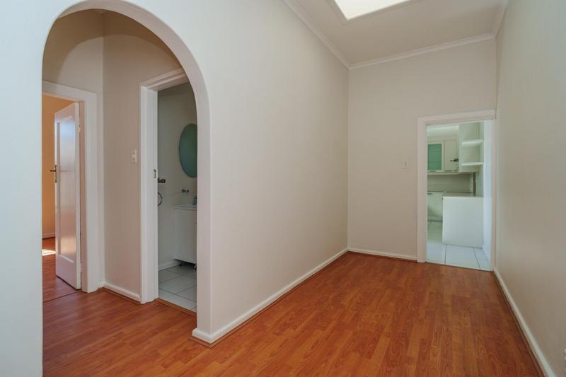 2 Bedroom Property for Sale in Kenilworth Western Cape